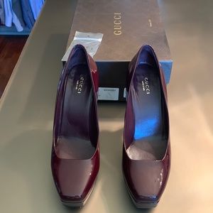 Gucci Bordeaux Vitello Vernice Soft Platform Pumps